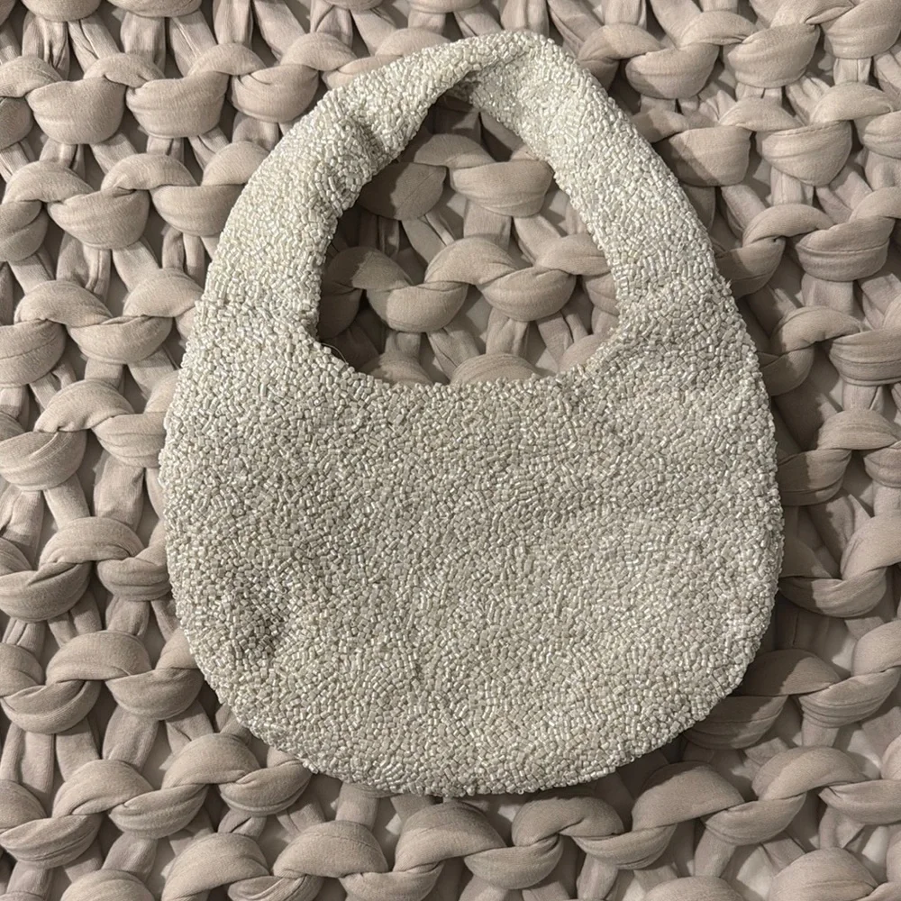 Elegant Cream Beaded Women's Bag - Picture 1 of 4
